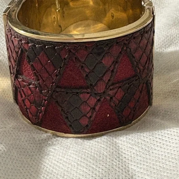 Burberry Red and Gold Textured Bracelet - Picture 4 of 5